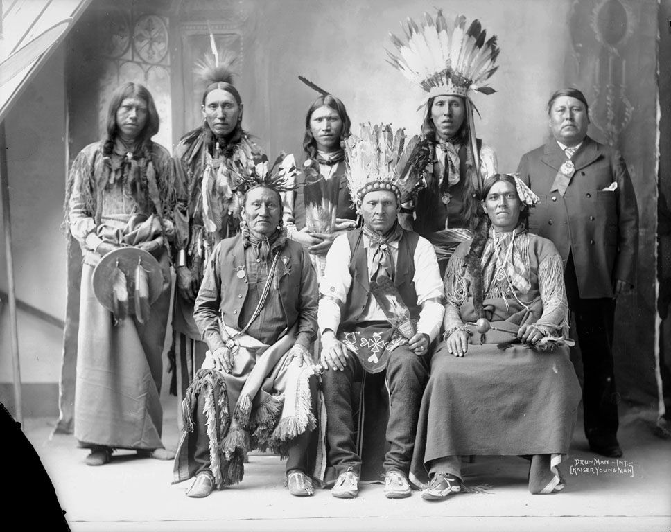 Народы северной америки индейцы. Индейцы Северной Америки. Индейцы племени Cherokee. Североамериканские индейцы Чероки. Племя Арапахо.